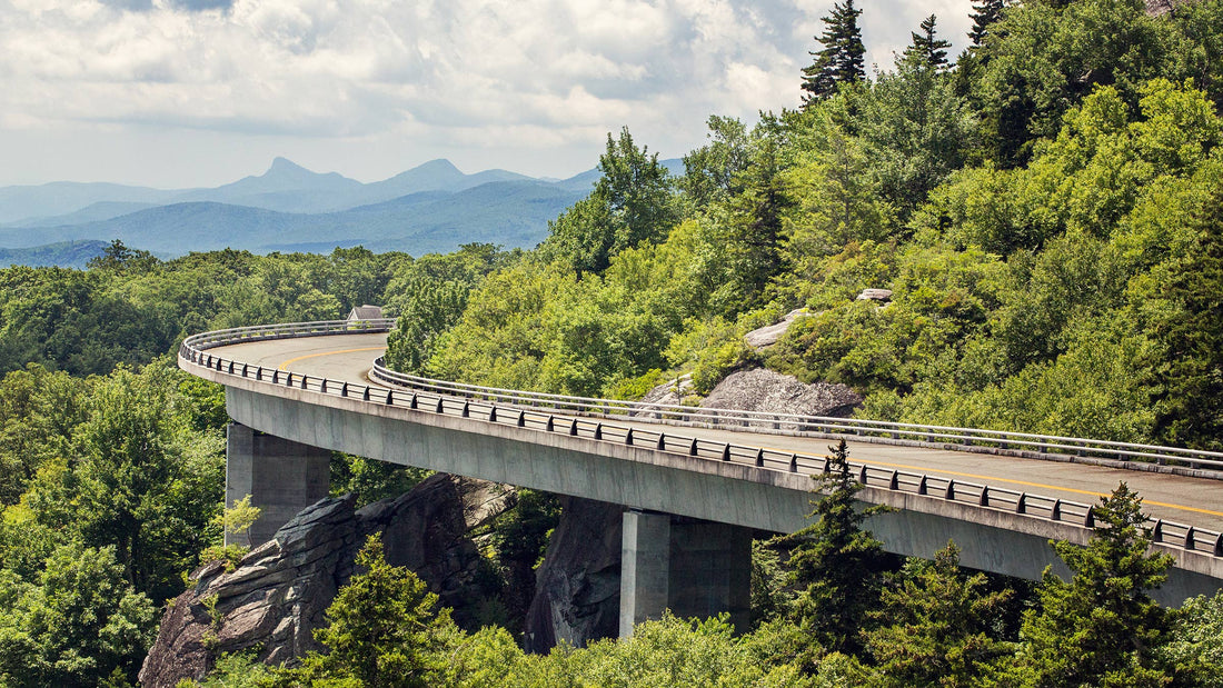 Car Safety Hammer for North Carolina Drivers: 1,680 Annual Fatalities Make This Essential
