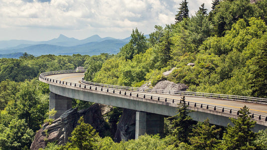 Car Safety Hammer for North Carolina Drivers: 1,680 Annual Fatalities Make This Essential